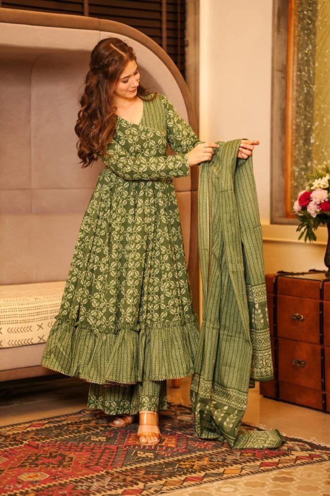 062 HR Muslin readymade suits Wholesale Market In Surat